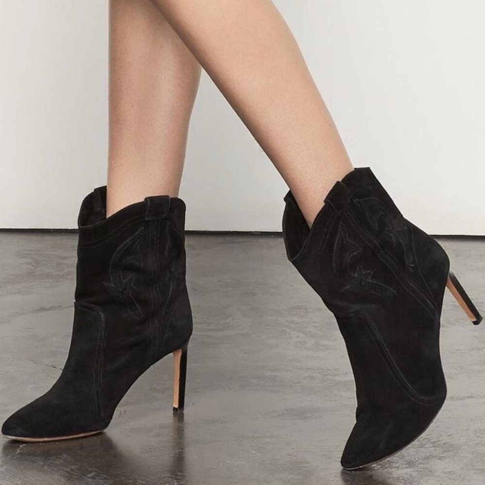 ba&sh caitlin suede ankle boots
size 37 / us 6.5